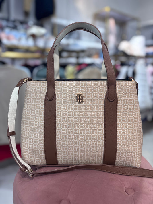 Tote Tommy H Camel con placa dorada TH