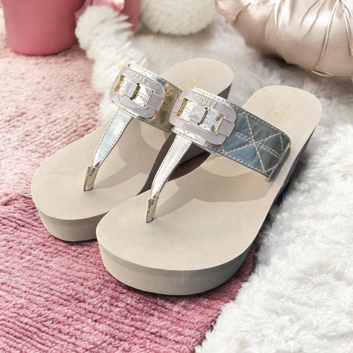 Sandalias Guess beige
