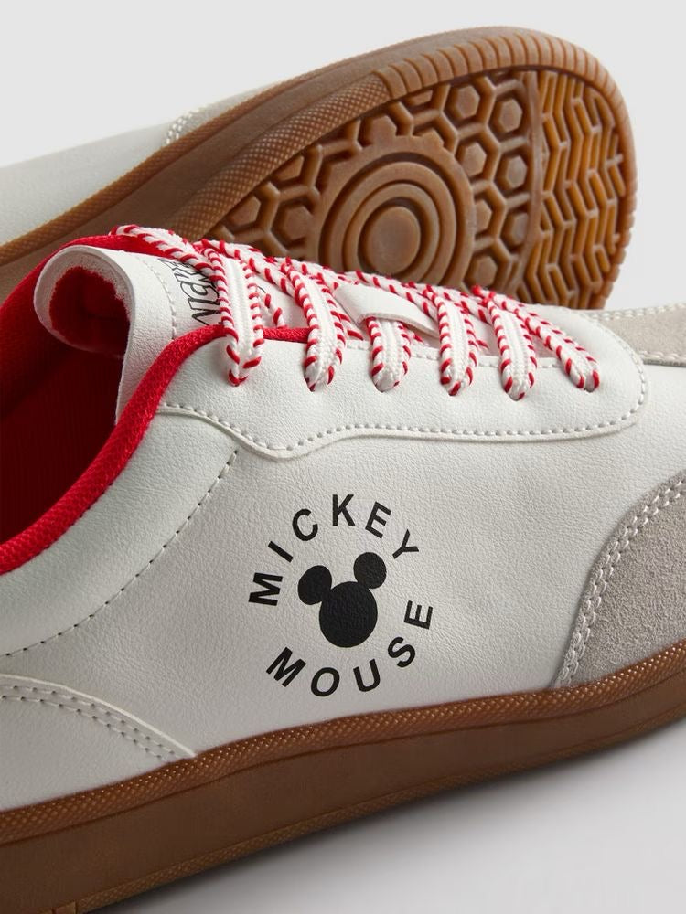 Tenis Primark Disney de Mickey crema con rojo