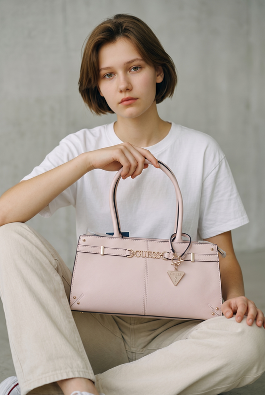 Hobo Guess palo de rosa con herrajes dorados