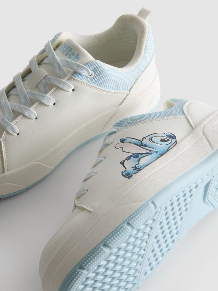 Tenis Primark Disney de Stitch blancos y azul