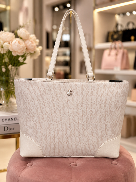 Tote Tommy H blanca con monogram dorado