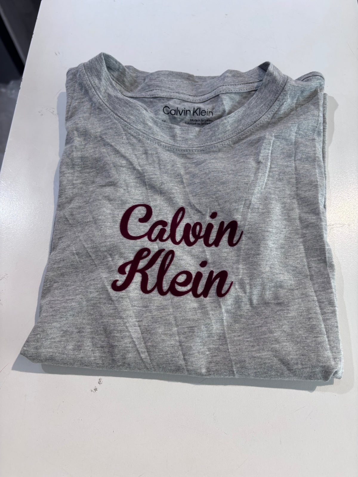 Playera Calvin k gris