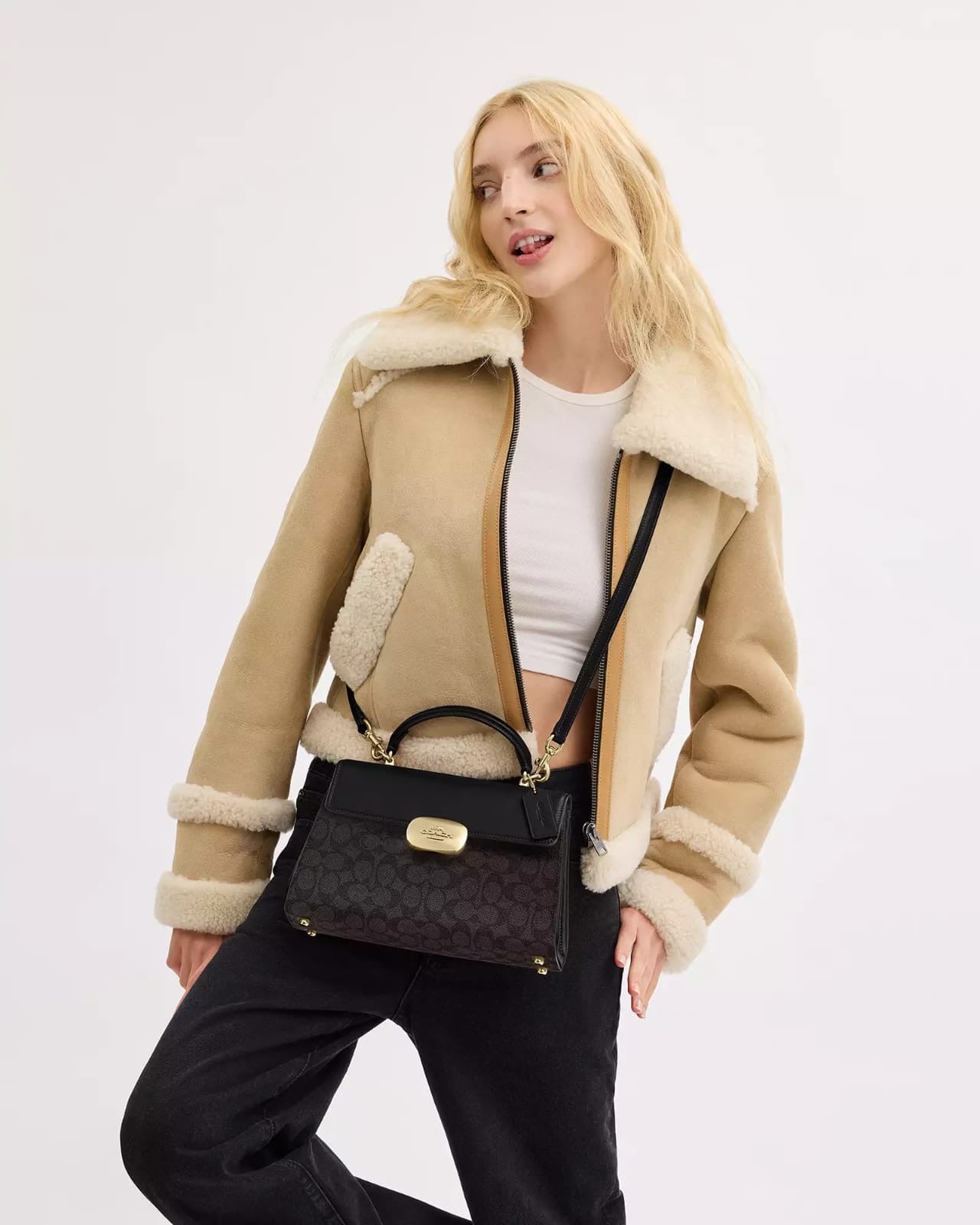 Crossbody Coach café con monogram Eliza