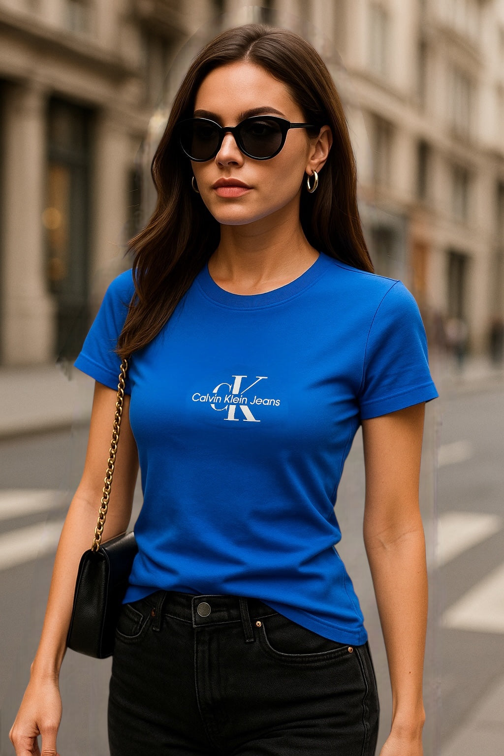 Playera Calvin k color azul con letras blancas