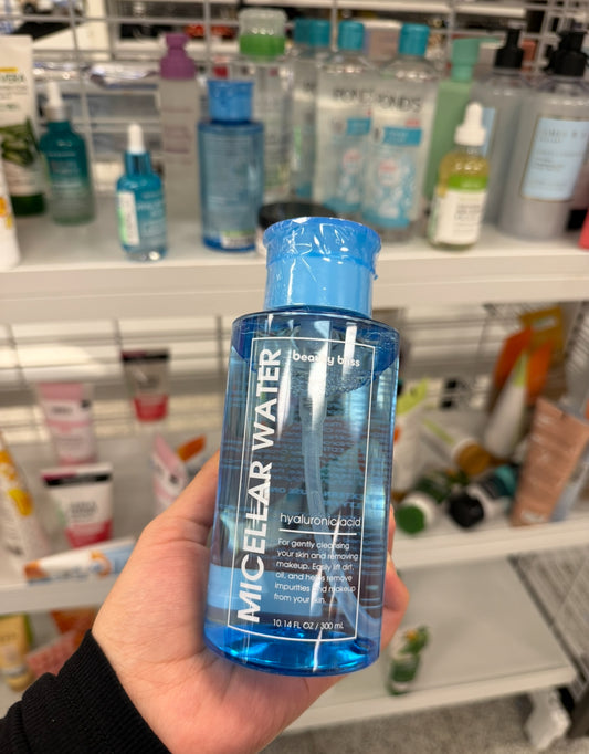 Agua Miscelar Beauty Bliss remueve impurezas, aceite y maquillaje con ácido Hialurónico