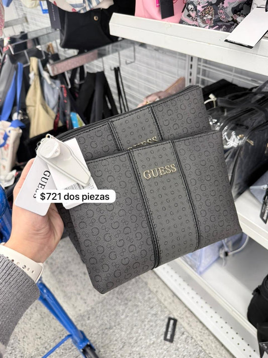 Cosmetiquera Guess bese con placa