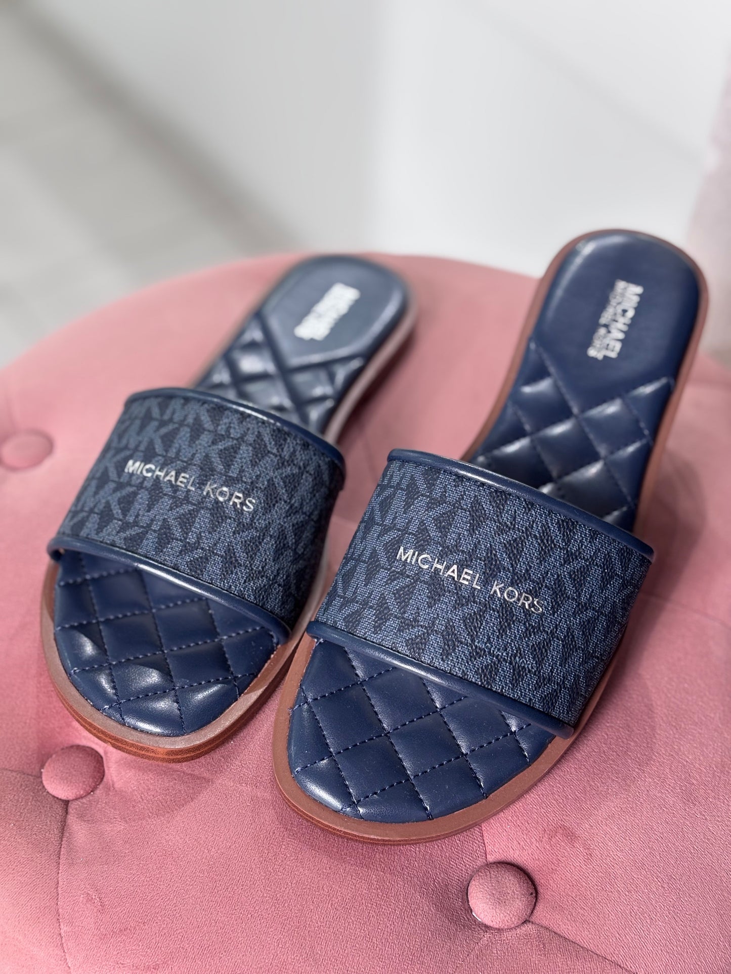 Sandalias Michael k azul con monogram