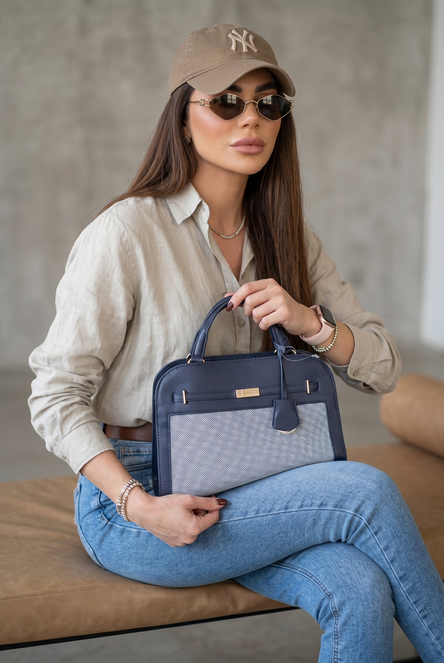 Anne Klein Tote crossbody azul marino con tela jaspeado