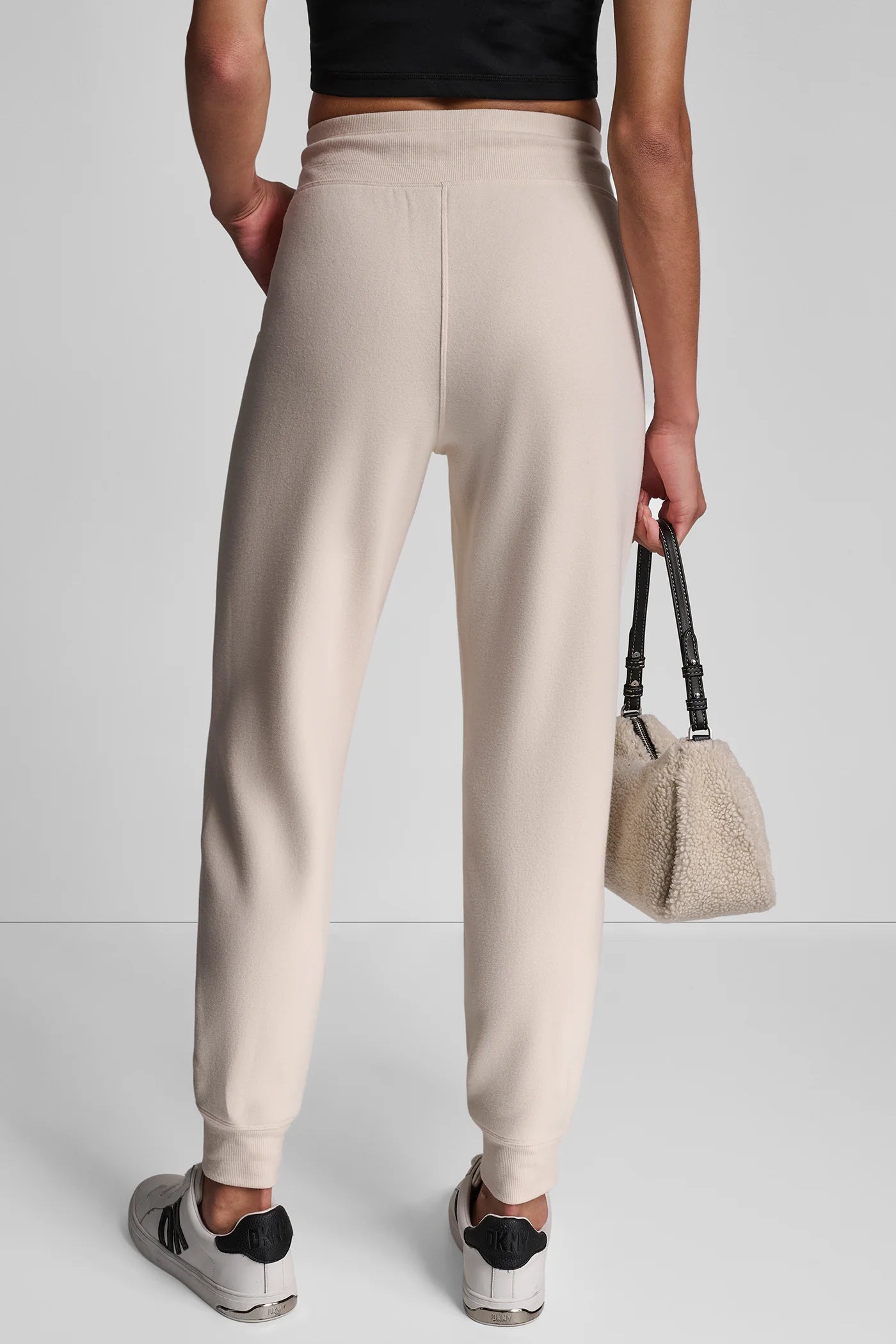 Conjunto DKNY beige deportivo