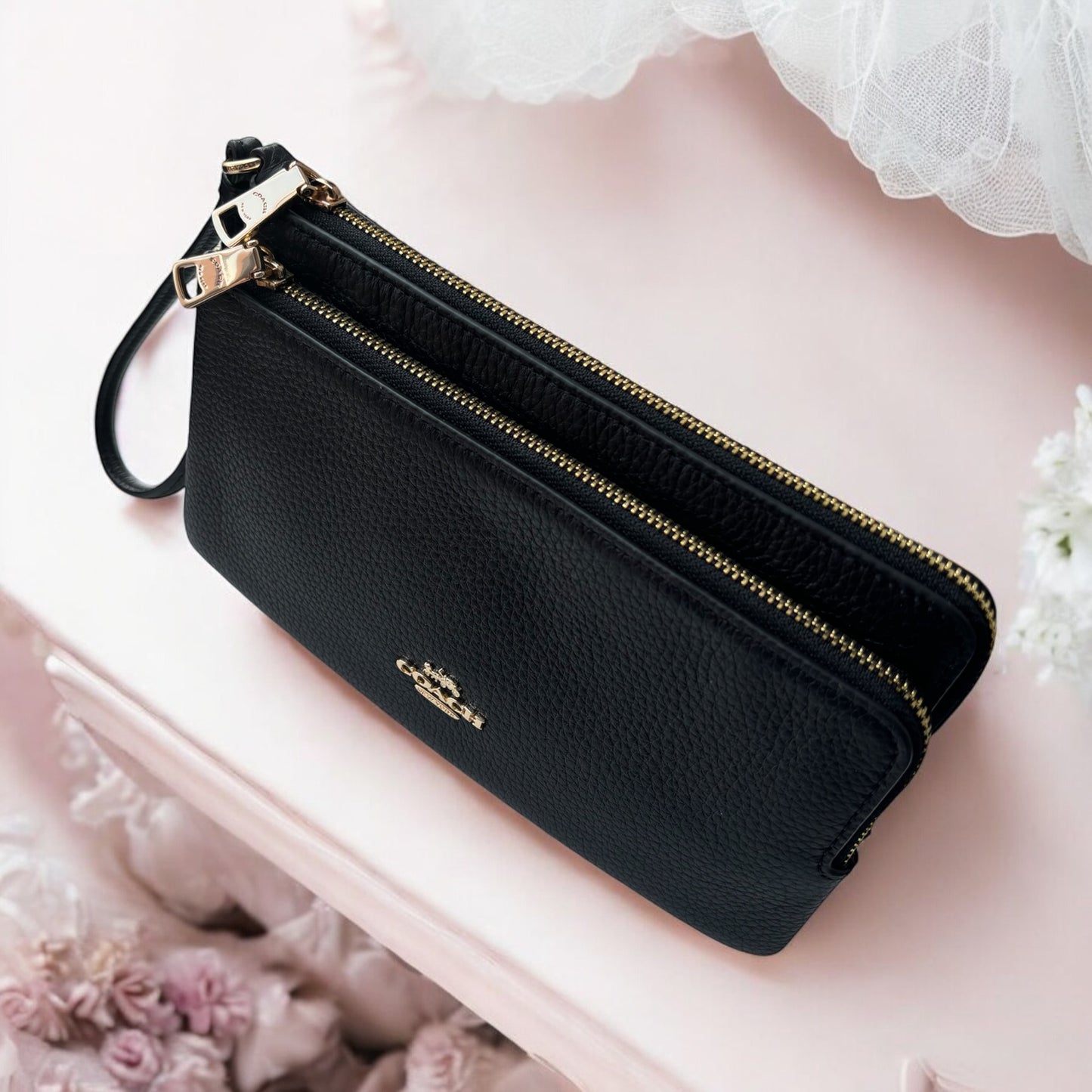 Muñequera Coach negra doble cierre