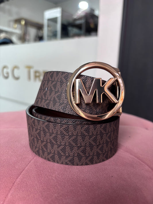 Cinturón Michael K reversible camel/camel con monogram