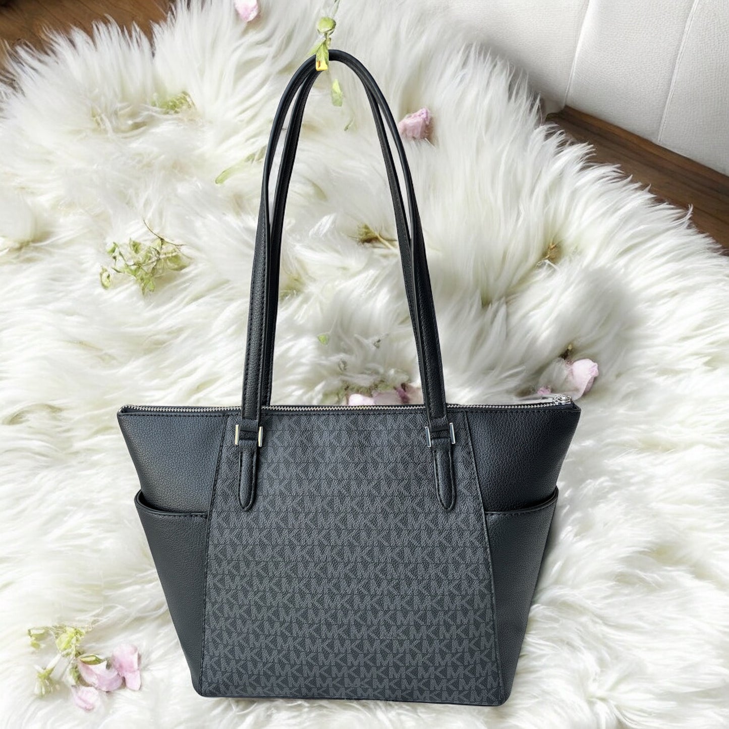 Tote Michael K charlotte negra con monogram
