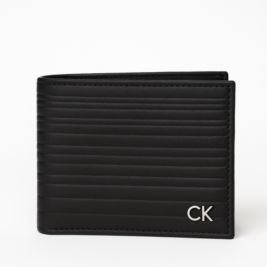 Cartera Calvin k negra,capitonada en líneas placa plateada para caballero