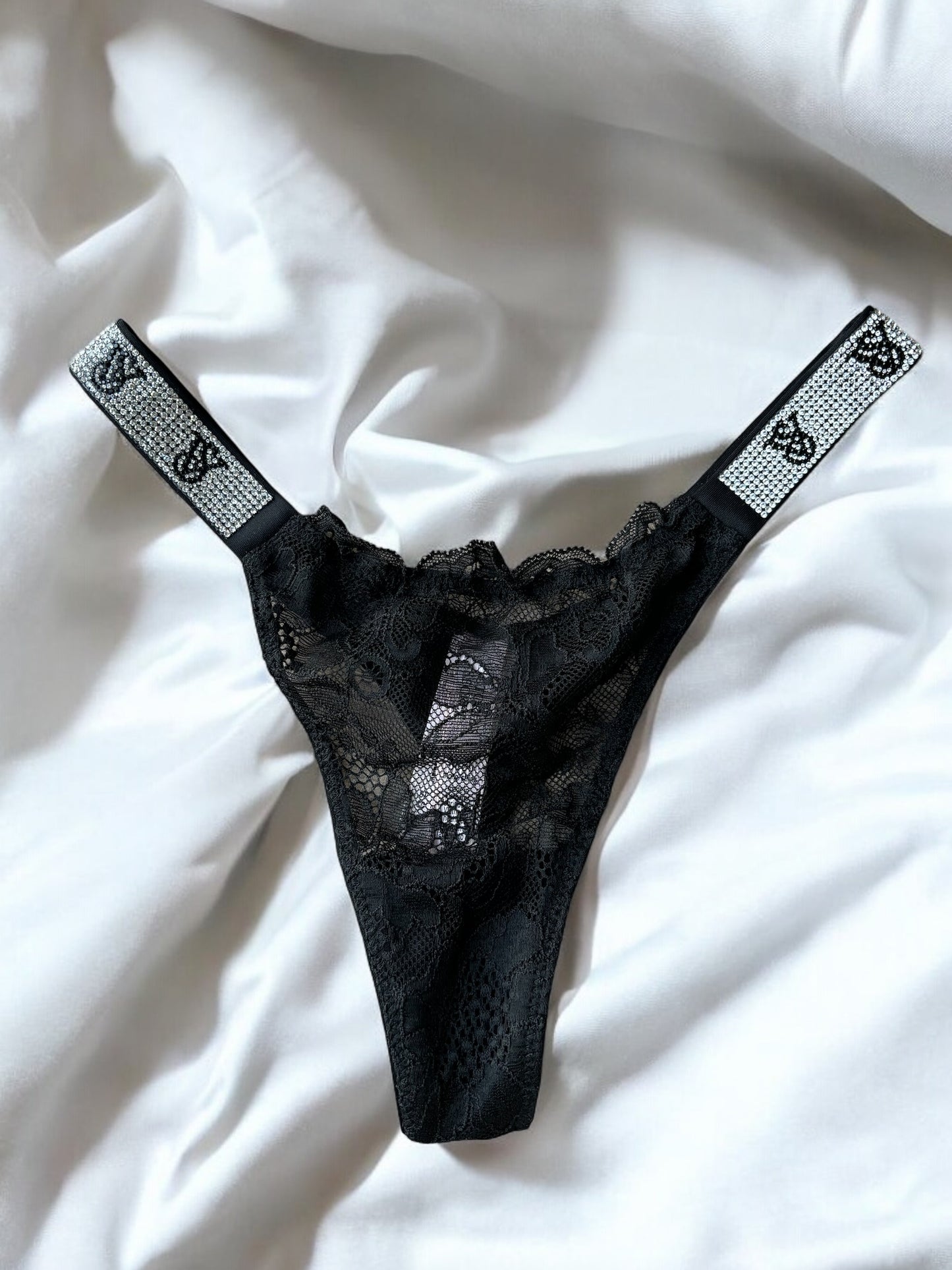 Tanga Victoria’s S negra con brillos