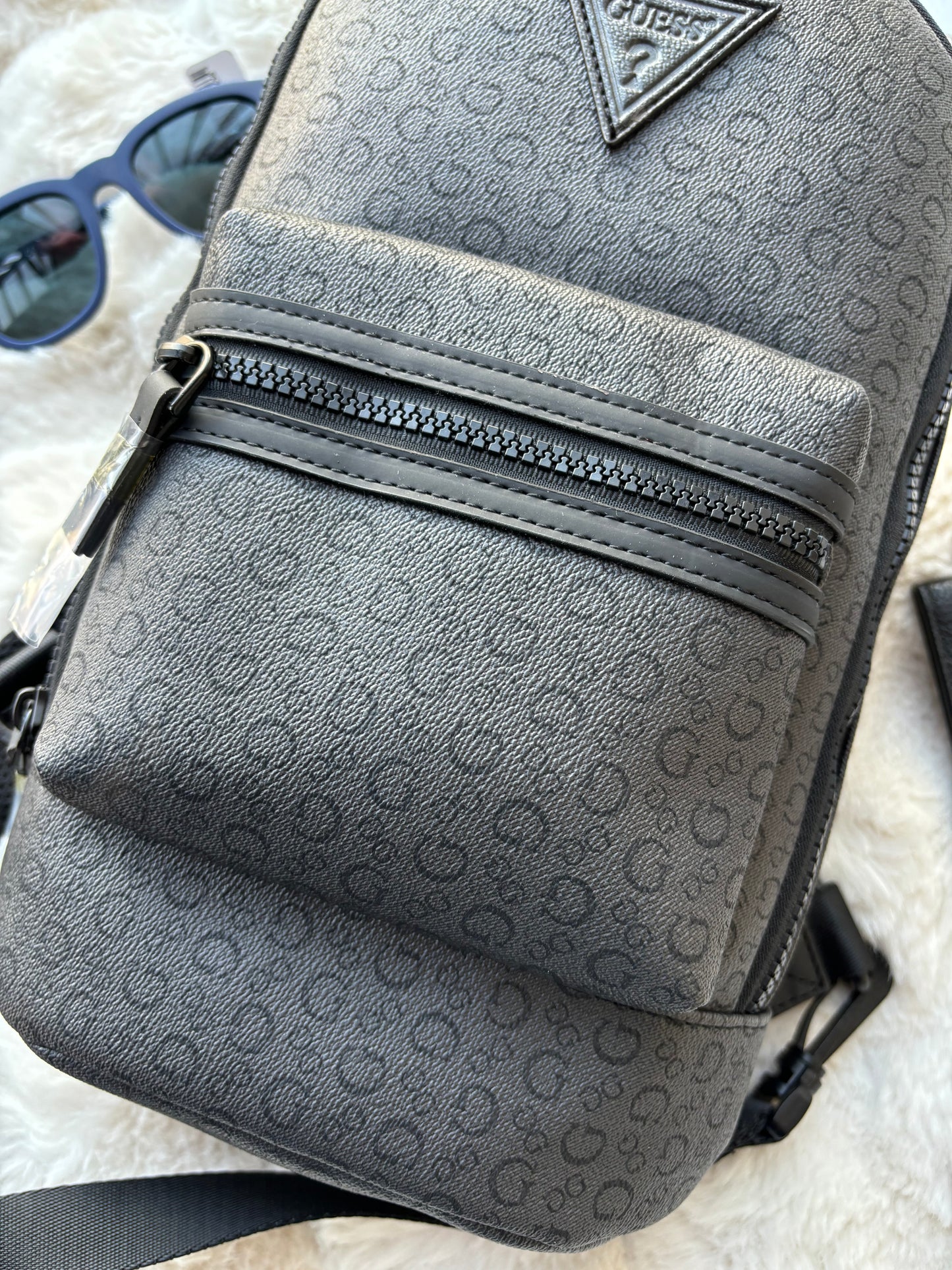 Pechera Guess monogram negro