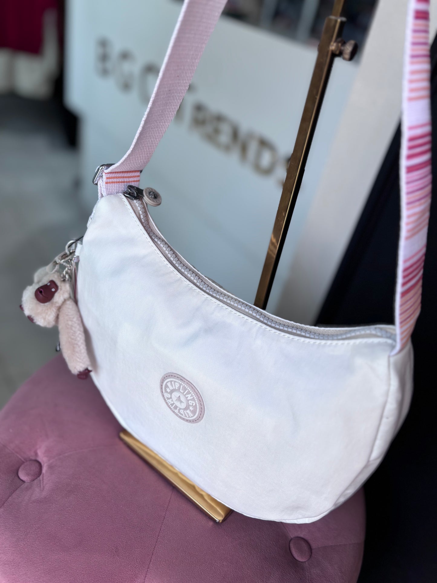 Hobo Kipling blanca