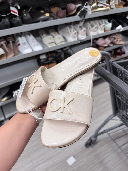 Sandalias Calvin k nude con placa CK