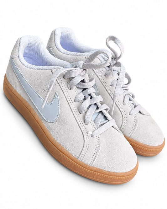 Tenis Nike gris de gamuza