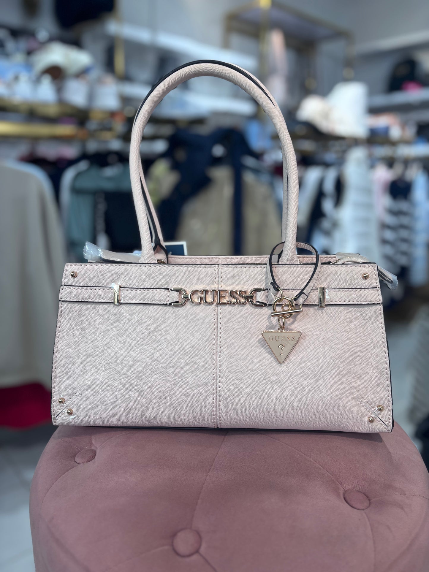 Hobo Guess palo de rosa con herrajes dorados