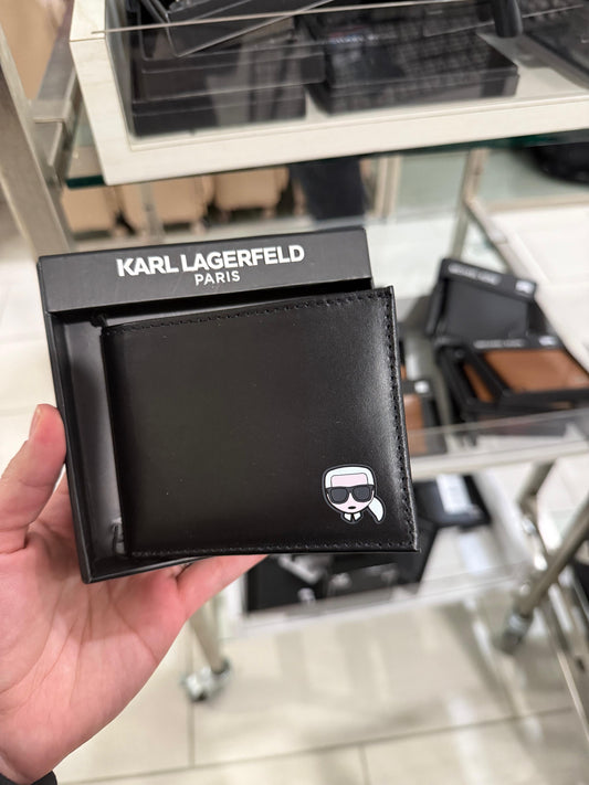 Cartera Karl L negra lisa, con Karl grabado para caballero