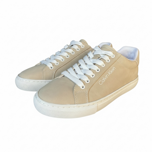 Tenis Calvin k gris con letras doradas