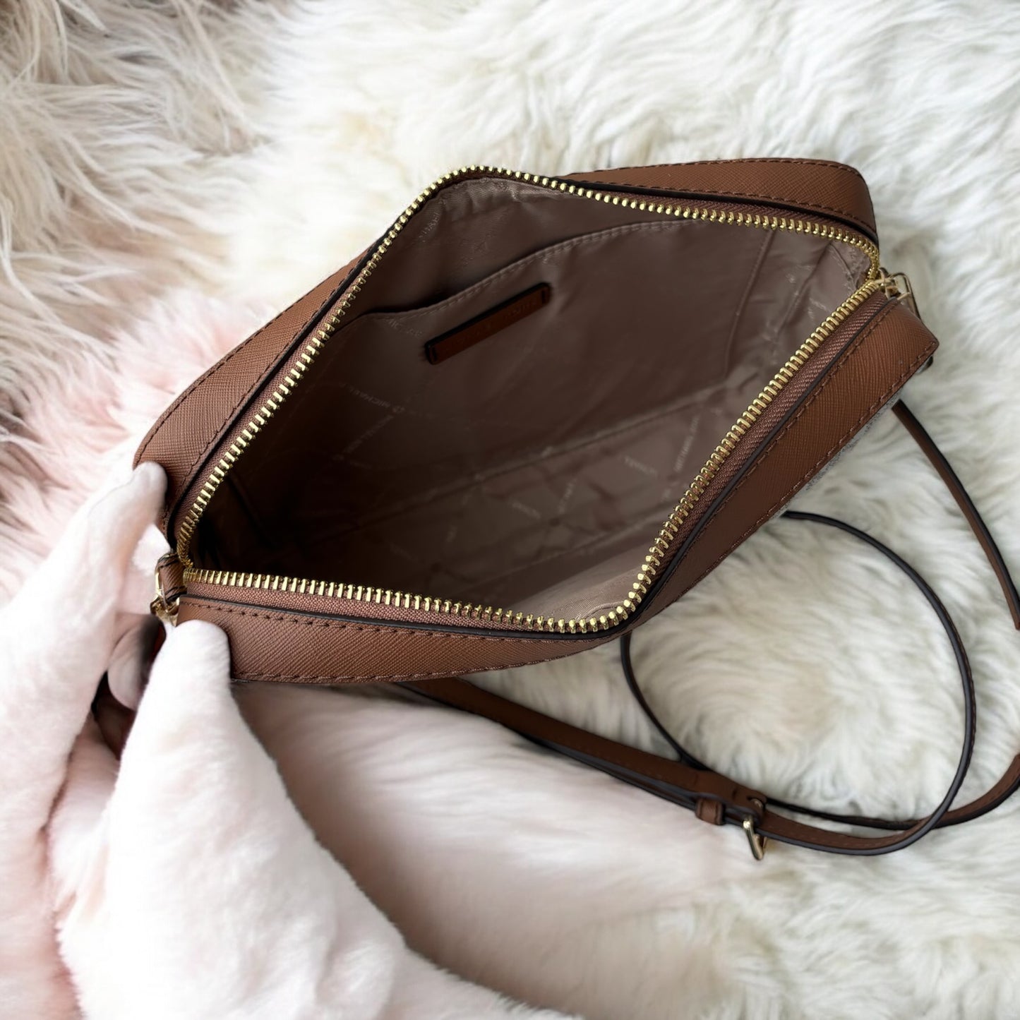 Crossbody Michael K vainilla/café