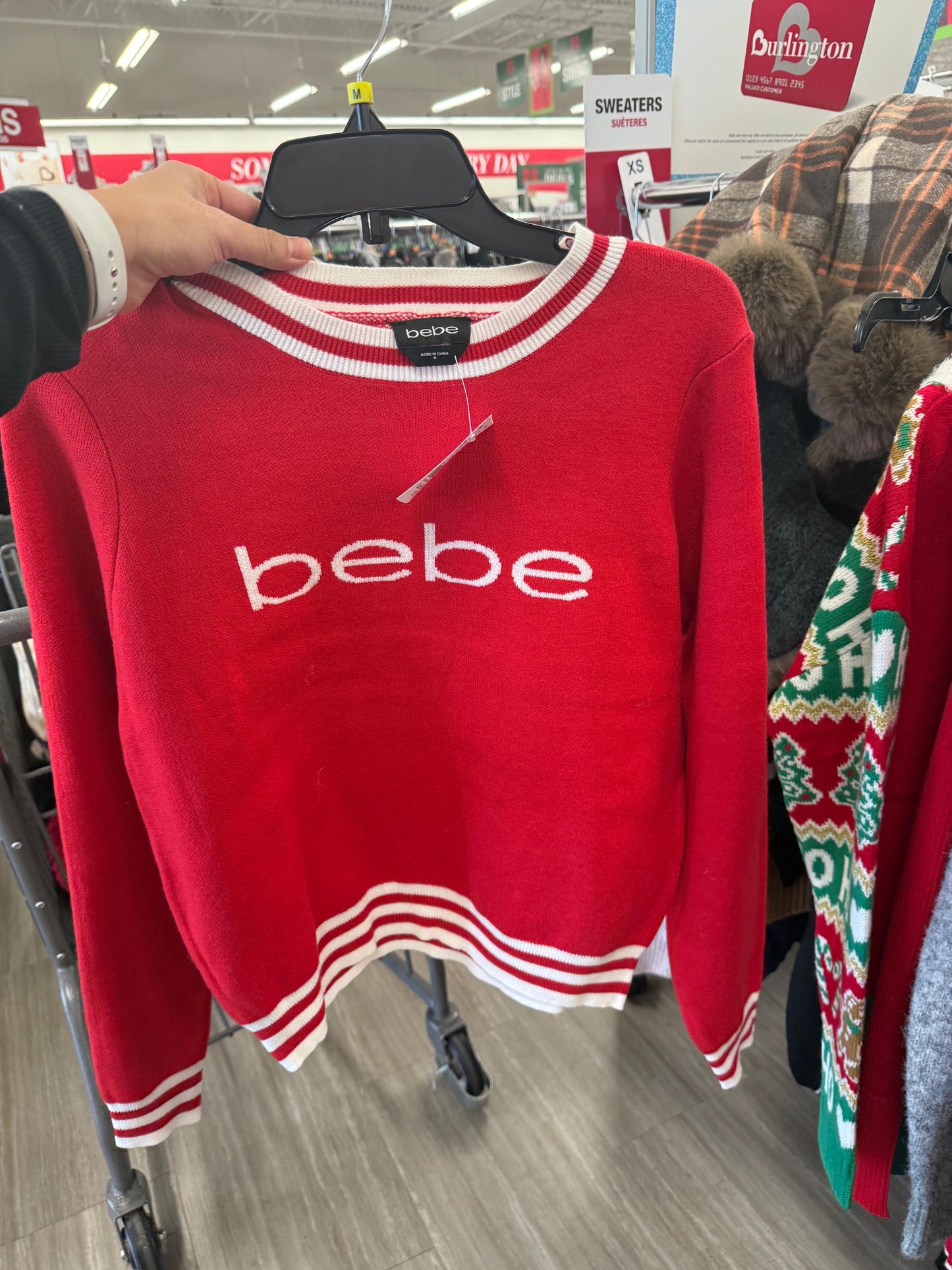 Suéter Bebe rojo líneas y letras en blanco