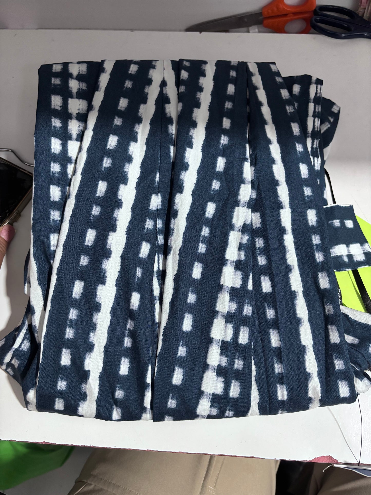 Vestido Calvin k azul con blanco