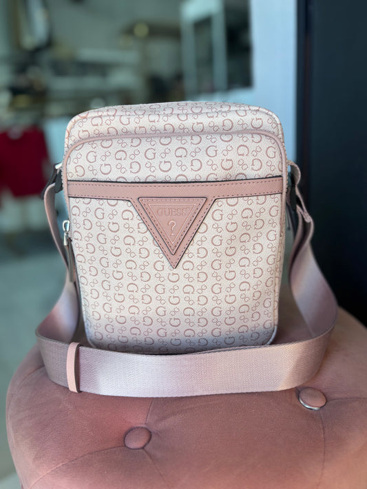 Crossbody Guess rosa con monogram