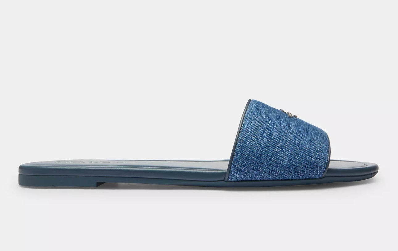Sandalias Coach mezclilla con placa plateada