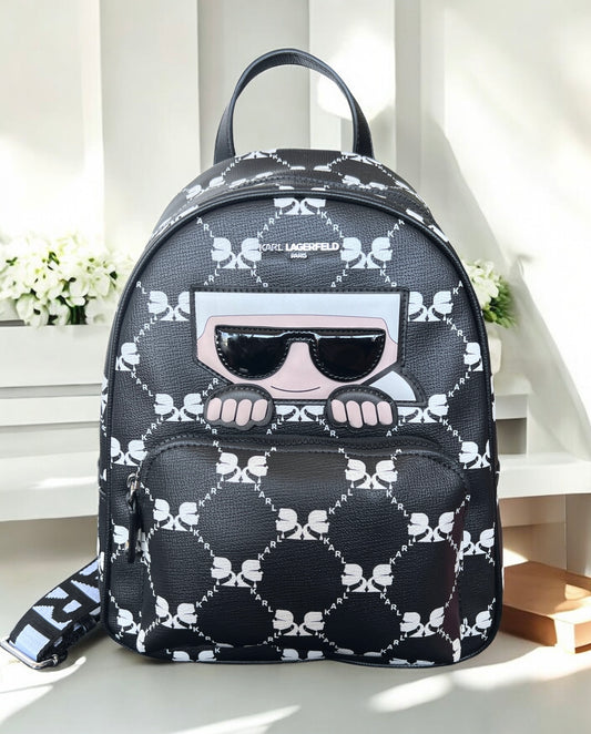 Backpack Karl L negra con monogram blanco