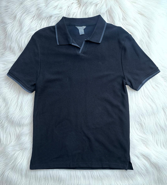 Playera Calvin k negra polo con letras bordadas