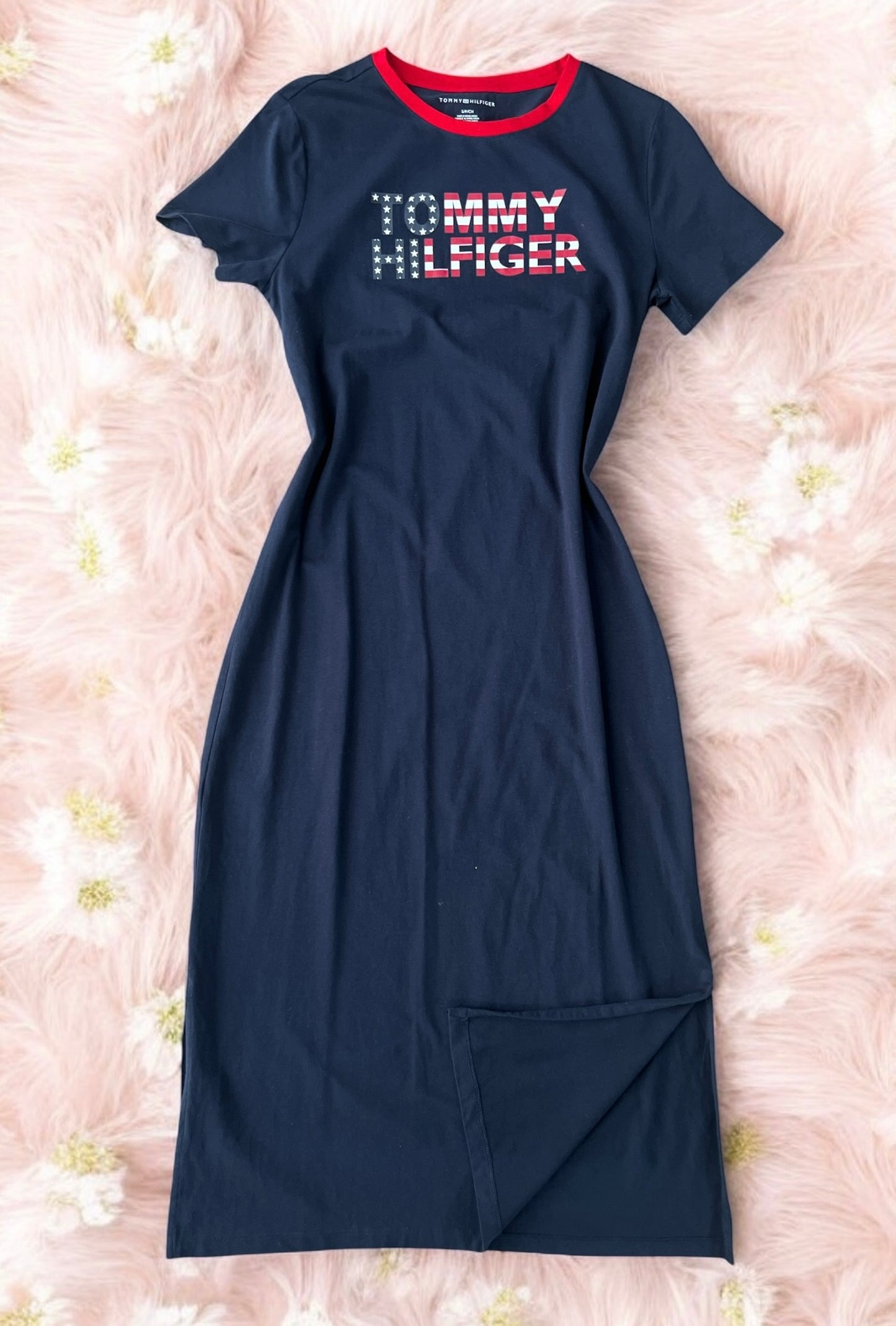 Vestido Tommy H azul marino largo con letras y estrellas