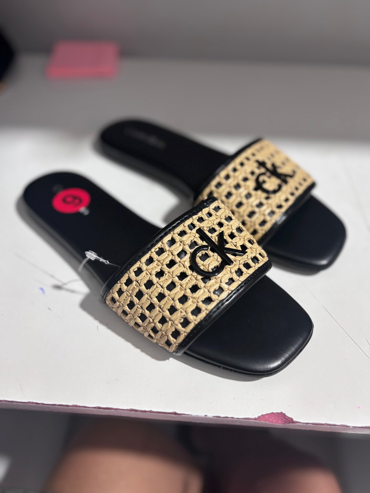 Sandalias Calvin k negro con yute