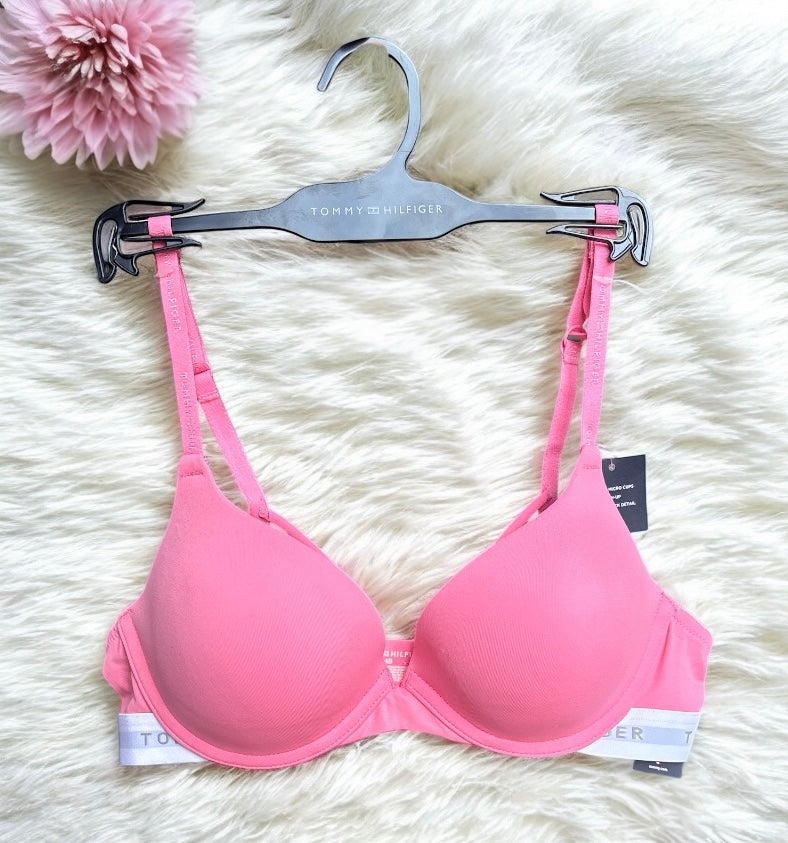 Brasier Tommy H rosa, resorte blanco  y tirantes con estilo único