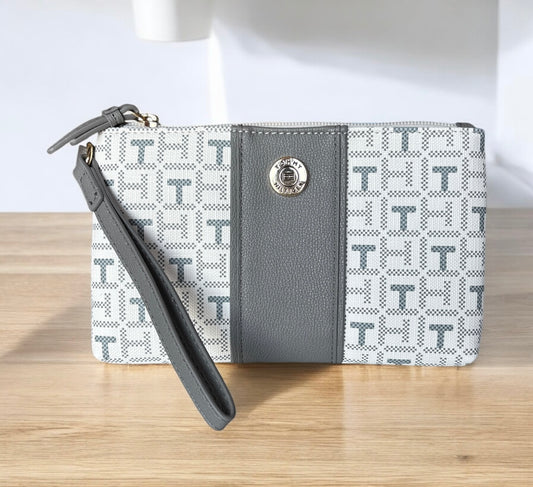 Muñequera Tommy H blanca con monogram gris y placa dorada