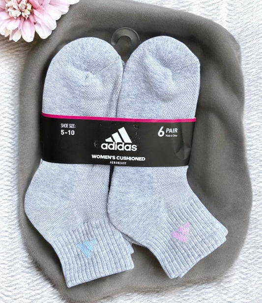 Calcetas Adidas gris, logo en varios colores 6 pares