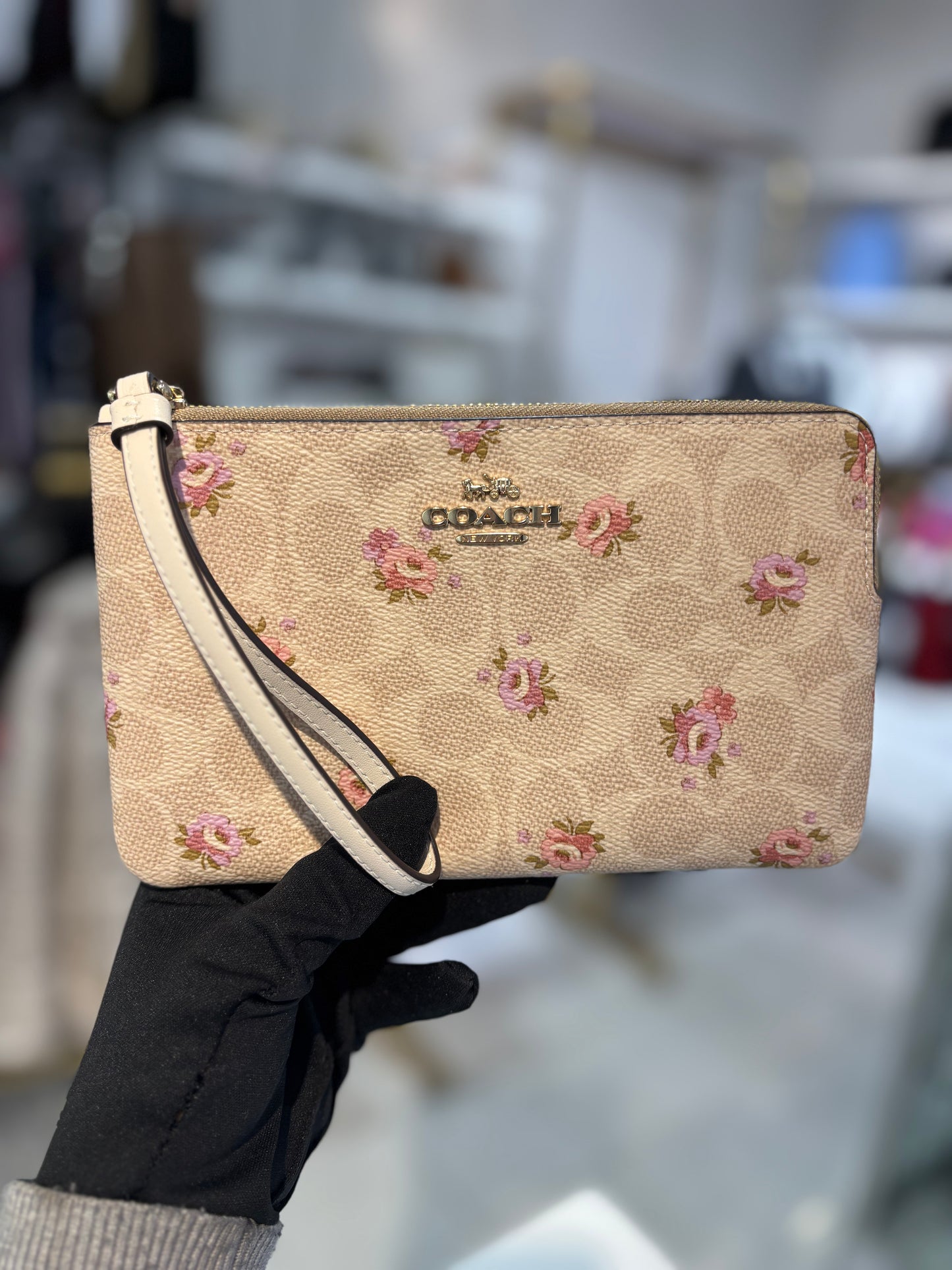 Wristlet Muñequera Coach de floresdorada (grande)