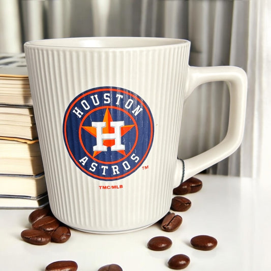 Taza Houston Astros crema con logo en azul y naranja