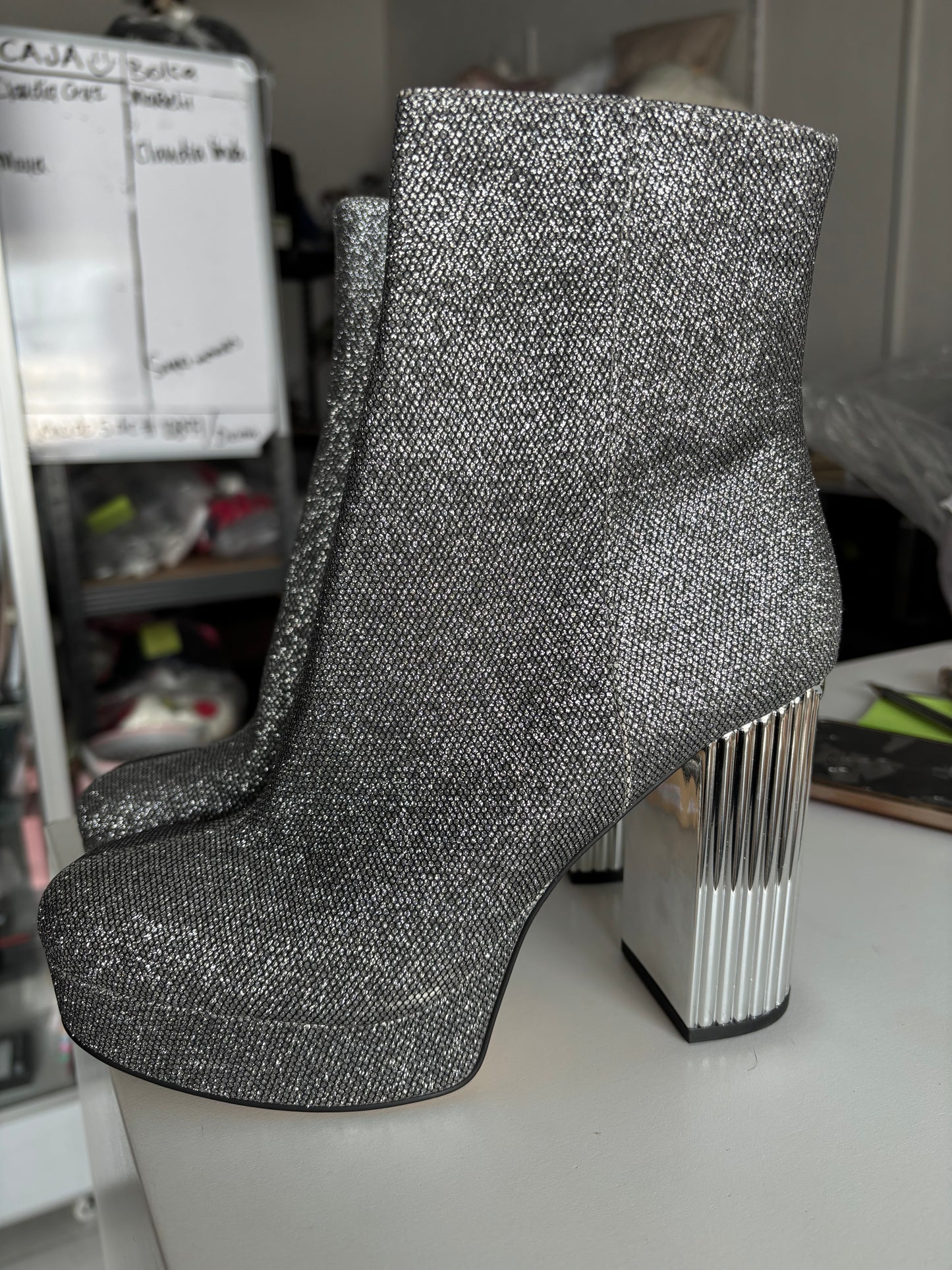 Botas Michael K plateadas con brillos