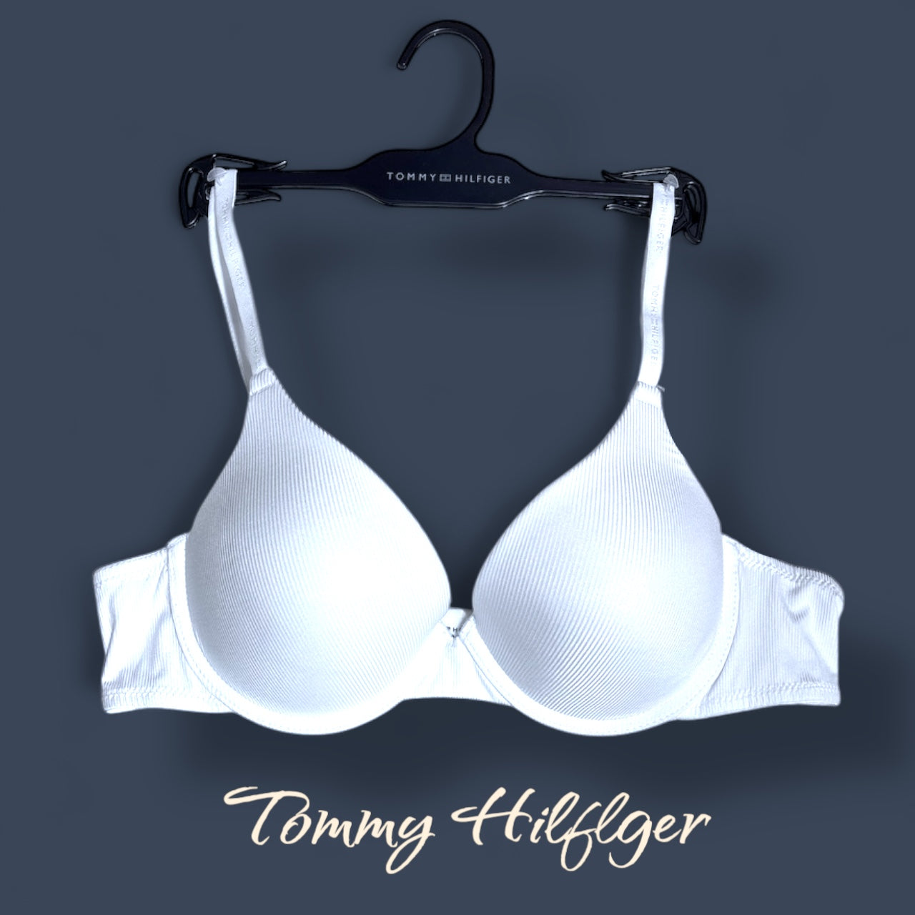 Brasier Tommy H blanco, strap grabados