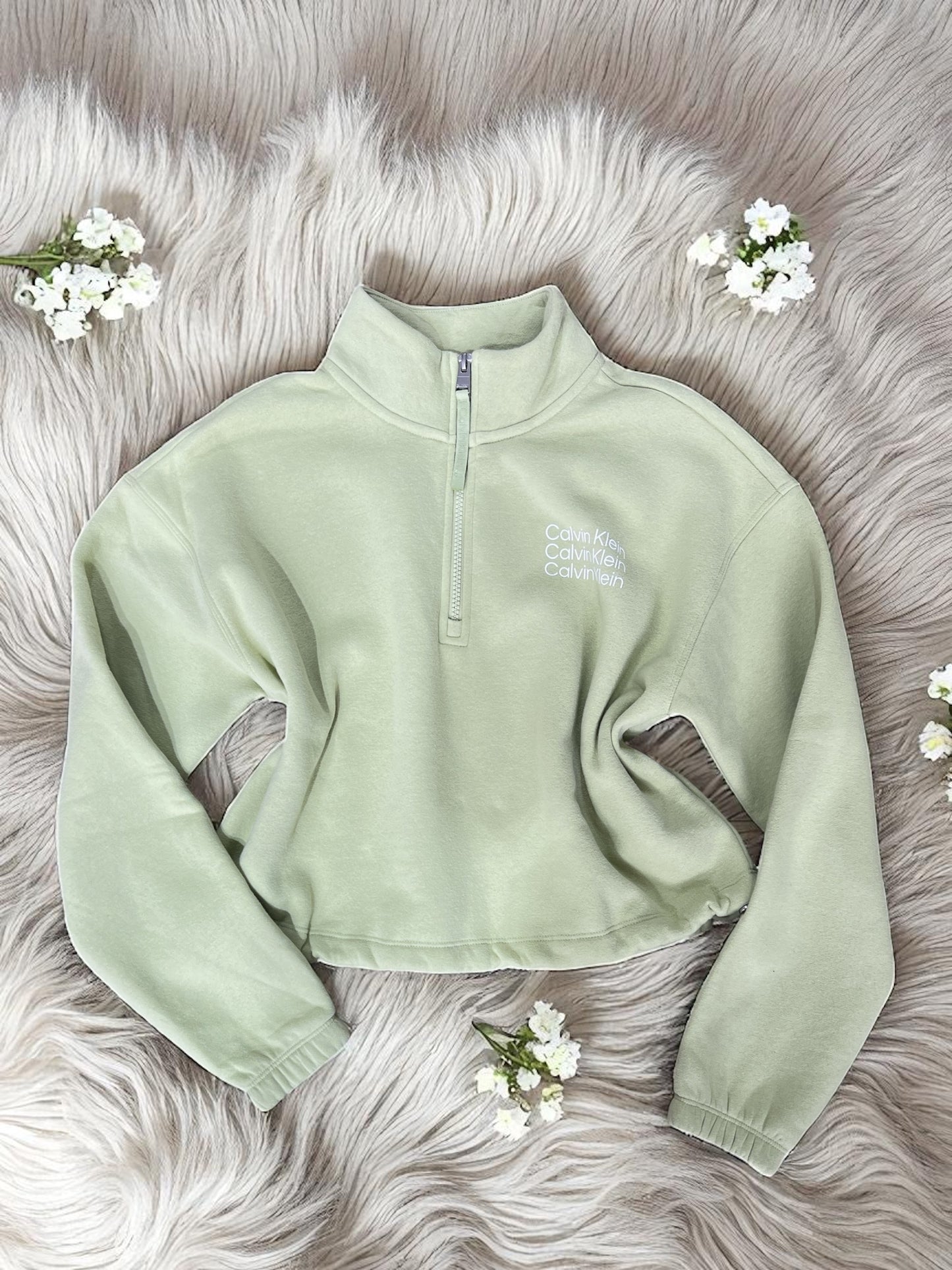 Sudadera Calvin K verde pistache L, letras blancas