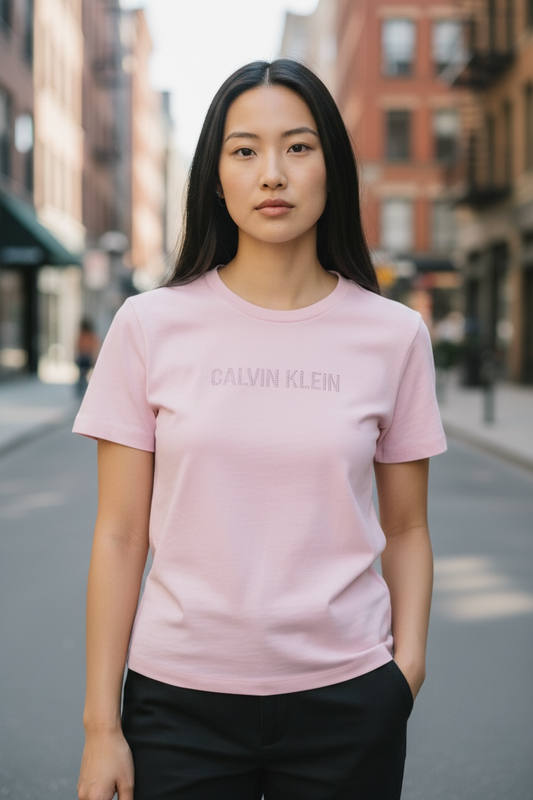 Playera Calvin k rosa letra con brillos