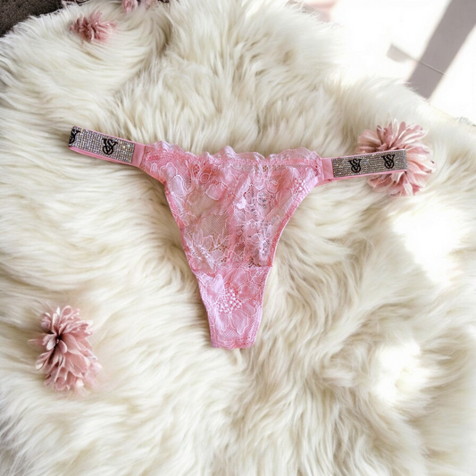 Tanga Victoria’s S rosa