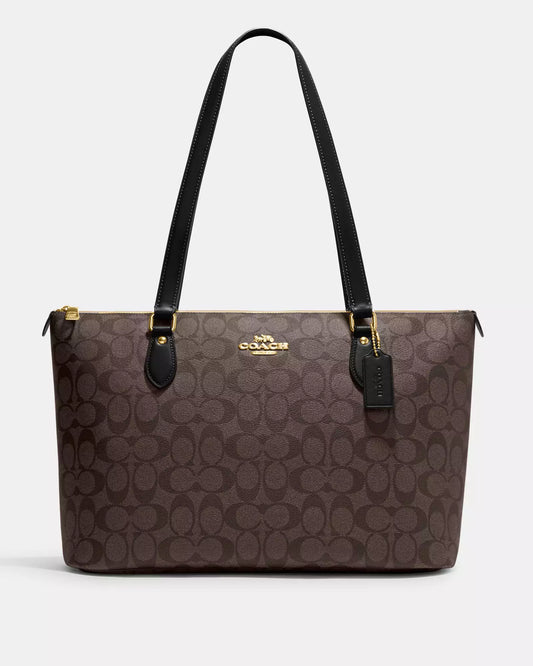 Tote Coach Gallery cafe/chocolate