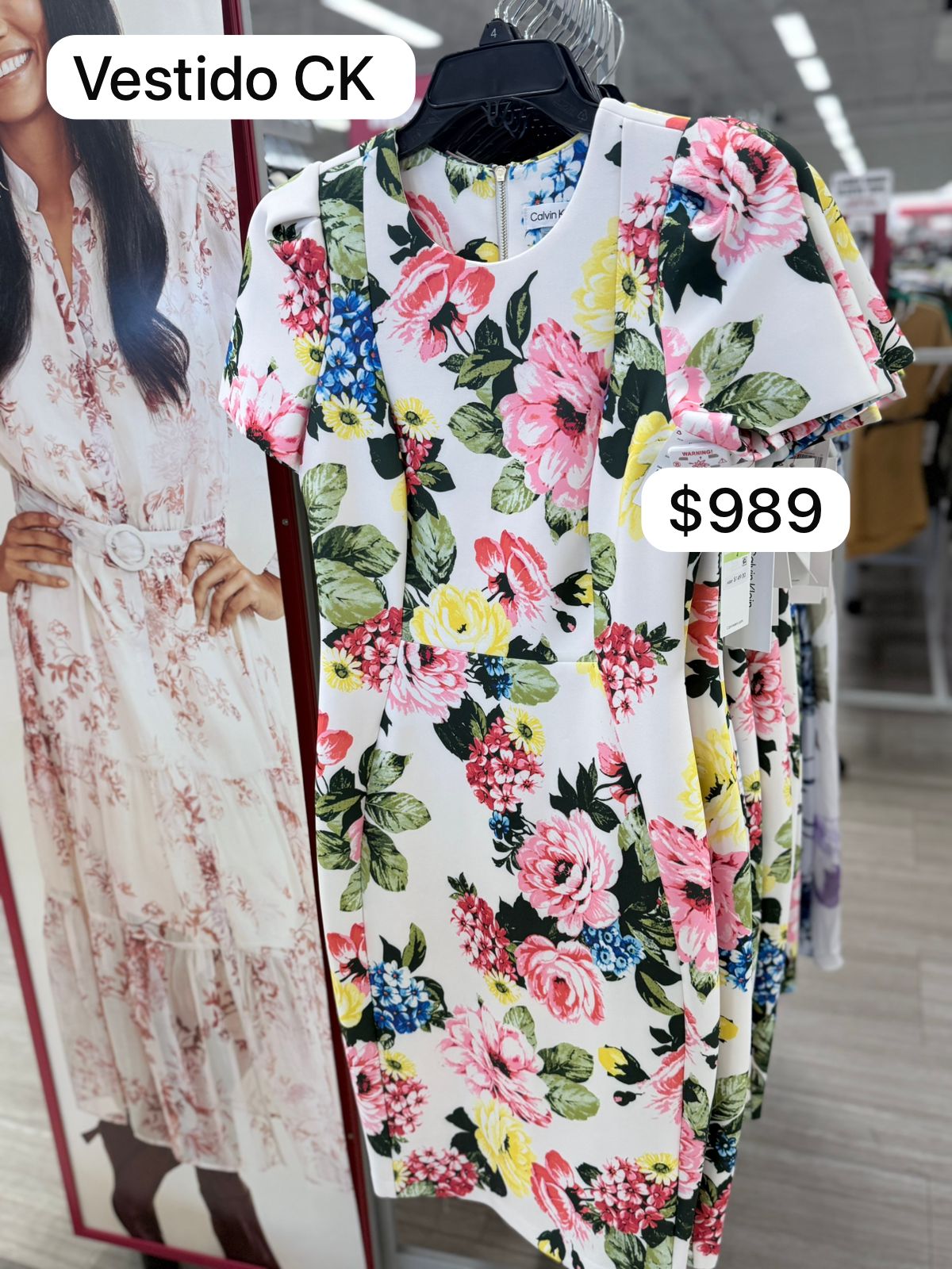 Vestido Calvin K de flores