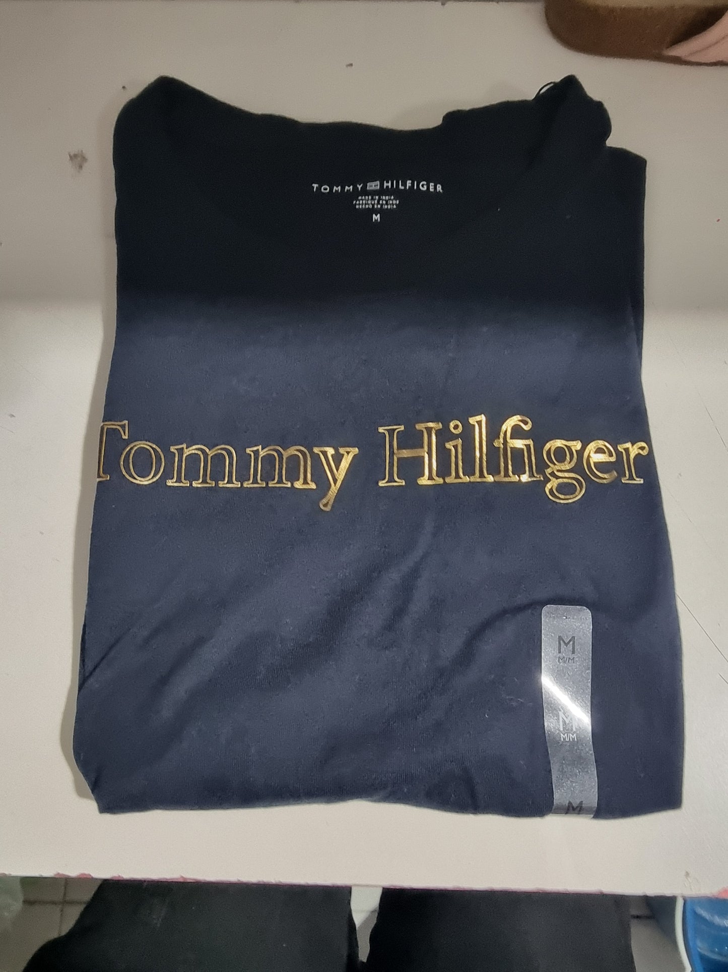 Playera Tommy h azul marino con olanes