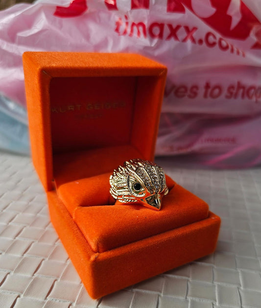 Anillo Kurt Geiger dorado de aguila
