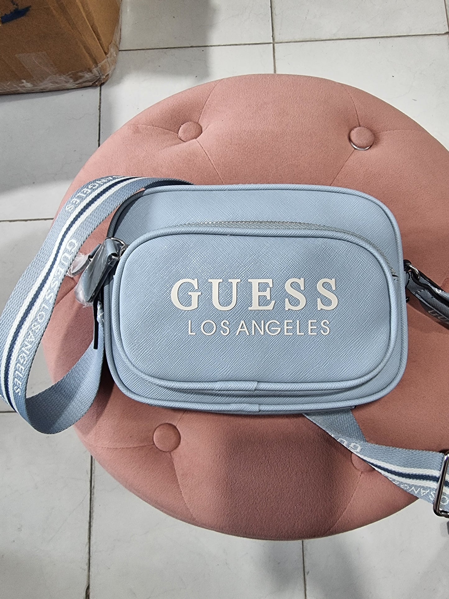 Crossbody Guess azul cielo